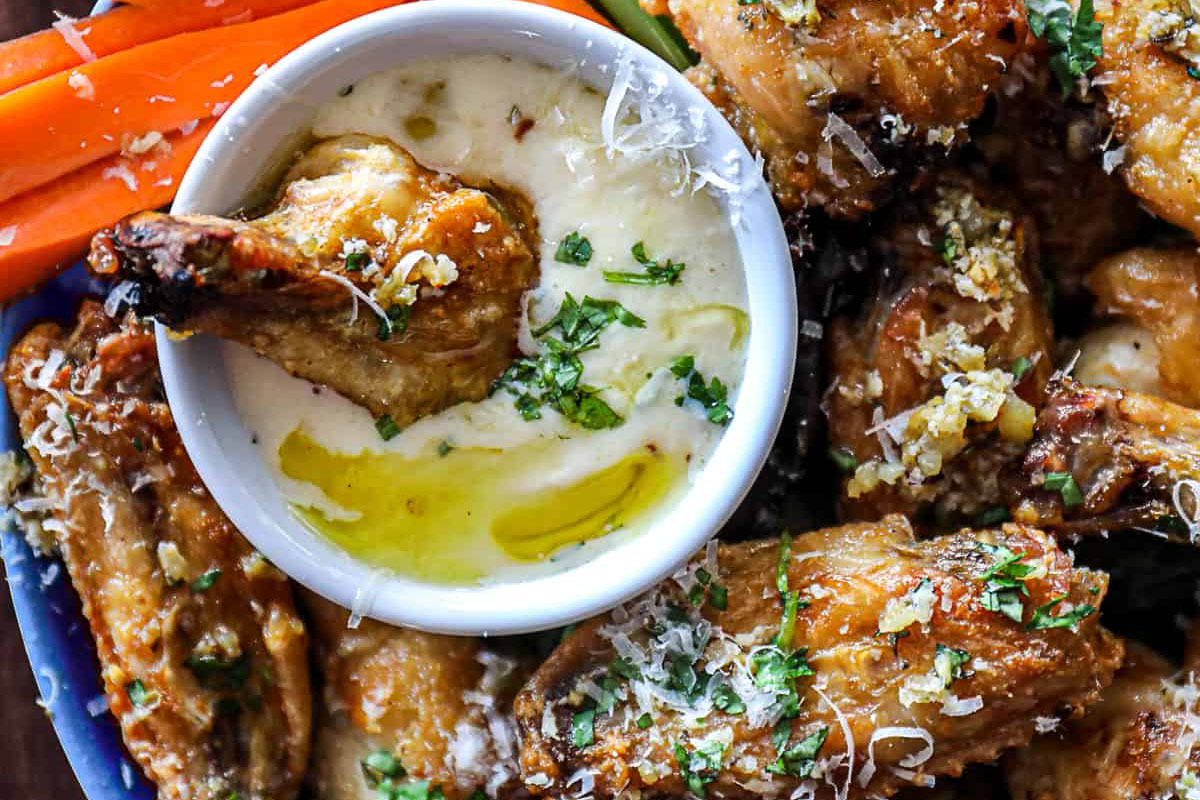 garlic-parmesan-wing-sauce-recipe