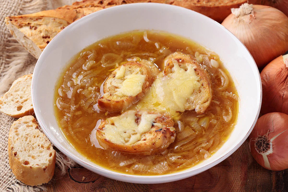 slow-cooker-french-onion-soup-recipe