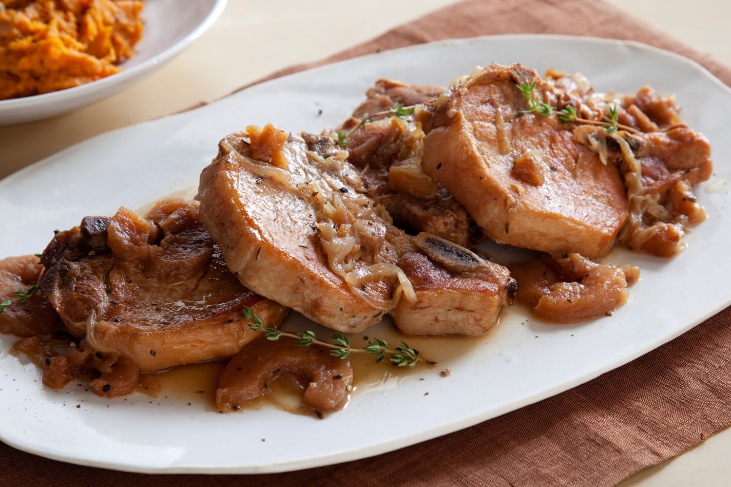 slow-cooker-pork-chops-recipe