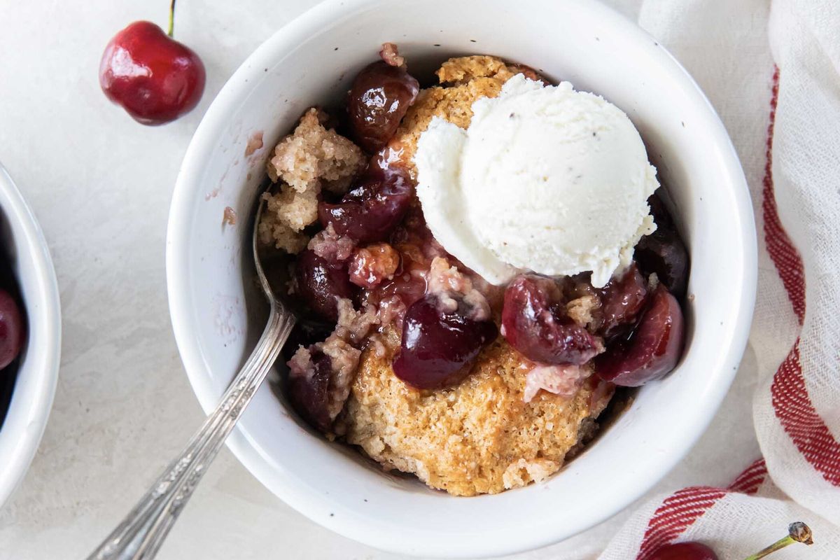 fresh-cherry-cobbler-recipe