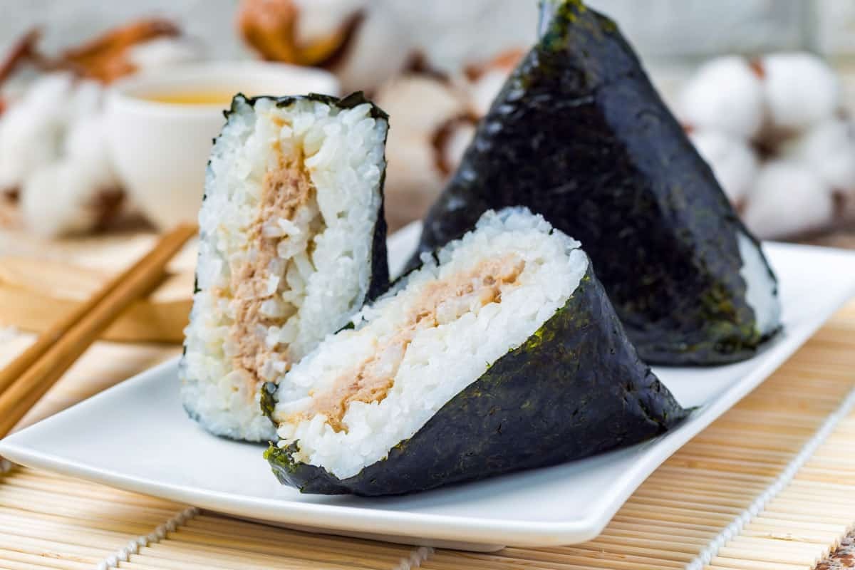 onigiri-japanese-rice-balls-recipe